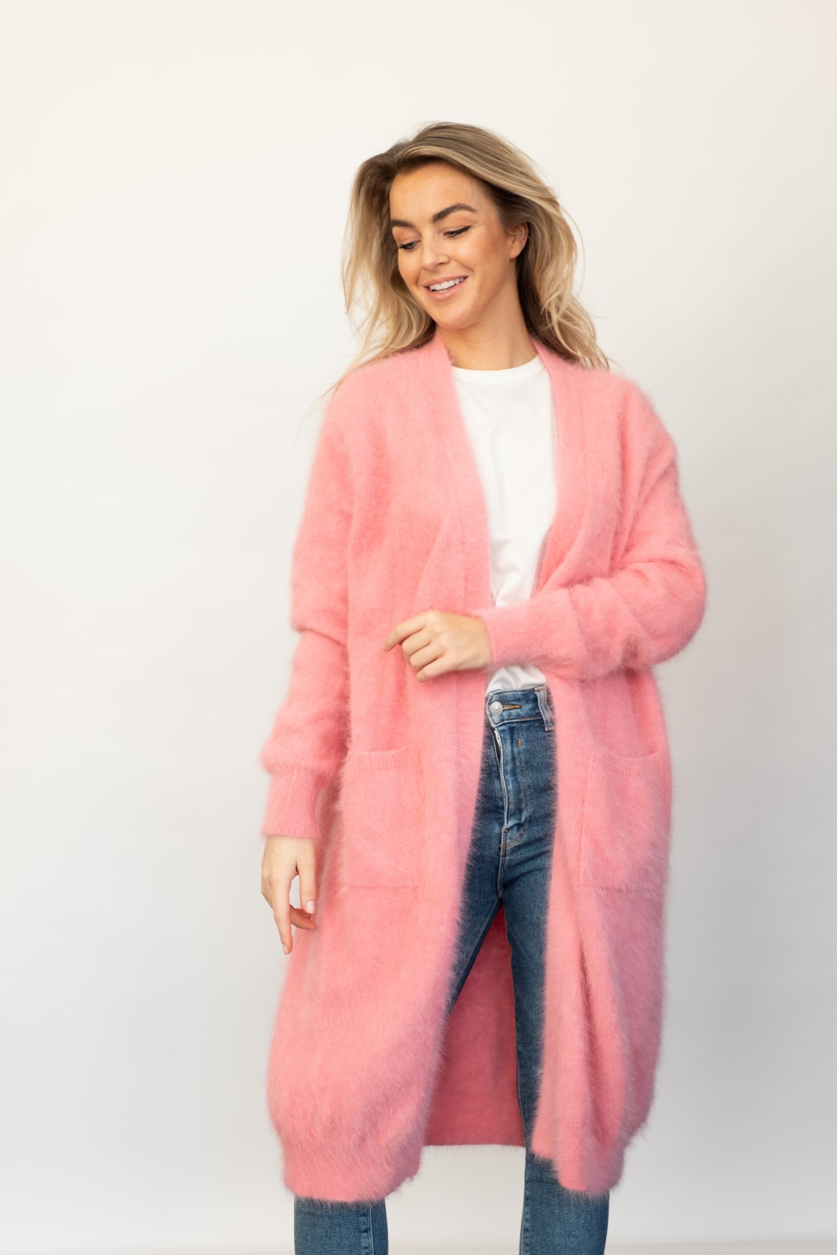 Candy pink fluffy long knit - Kiro by Kim